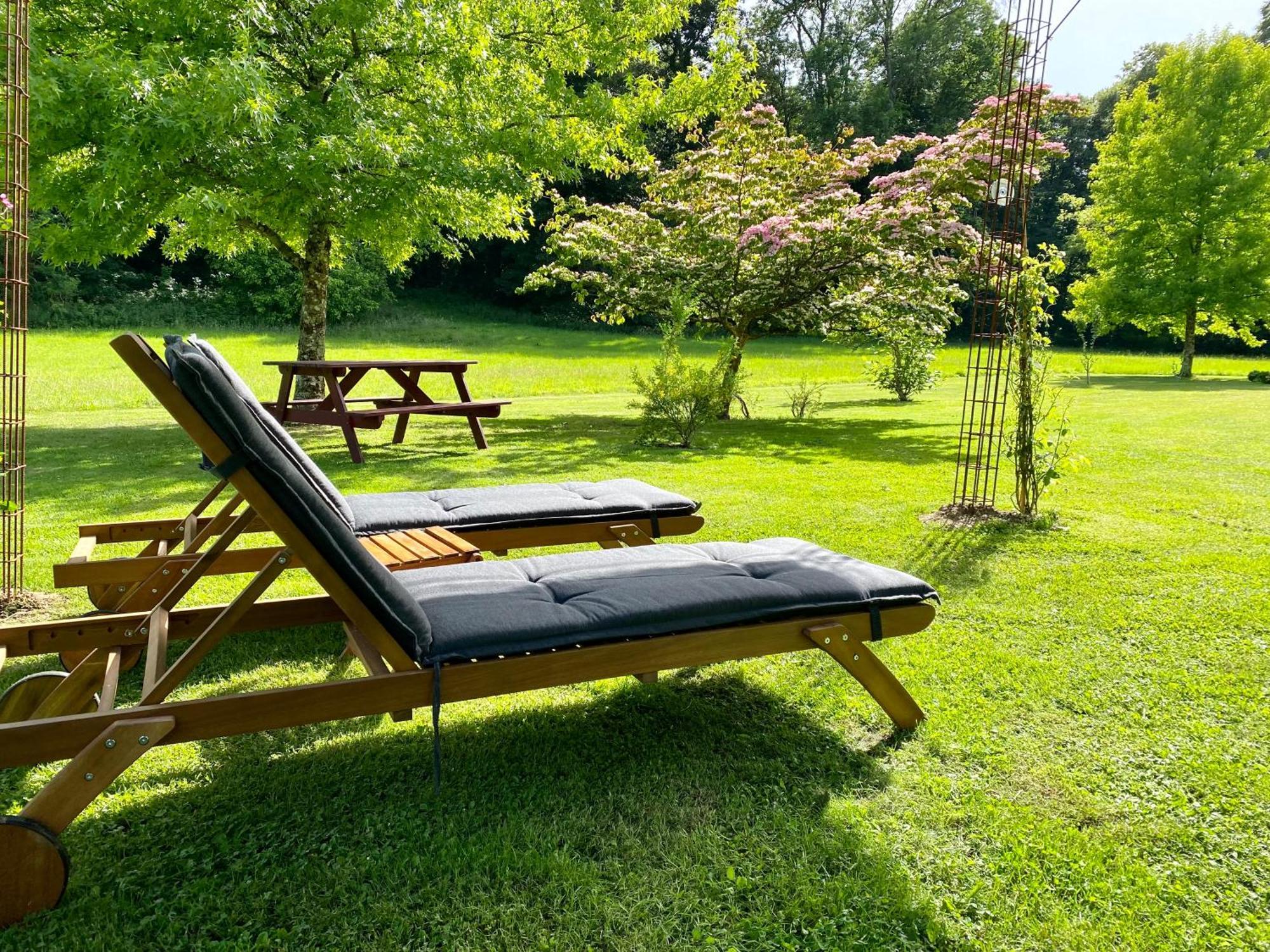 Domaine De La Cressonniere Bed & Breakfast Saint-Martin-de-Bienfaite-la-Cressonniere Exterior photo